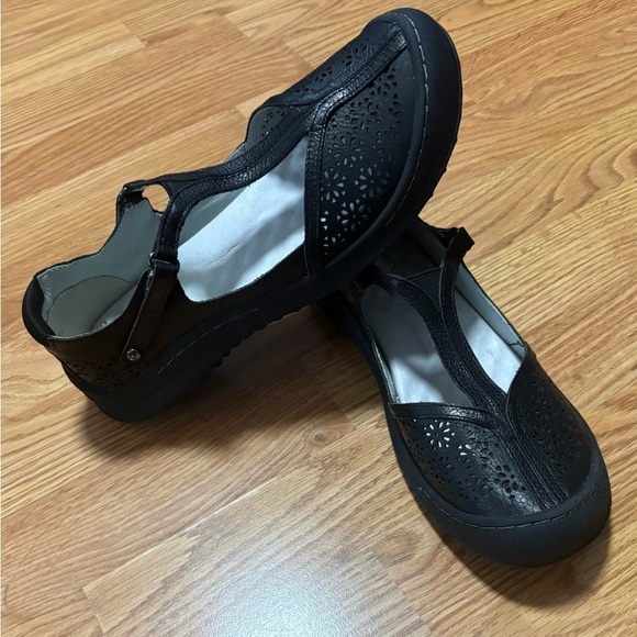 Jambu Shoes - Women's Black Leather Shoes